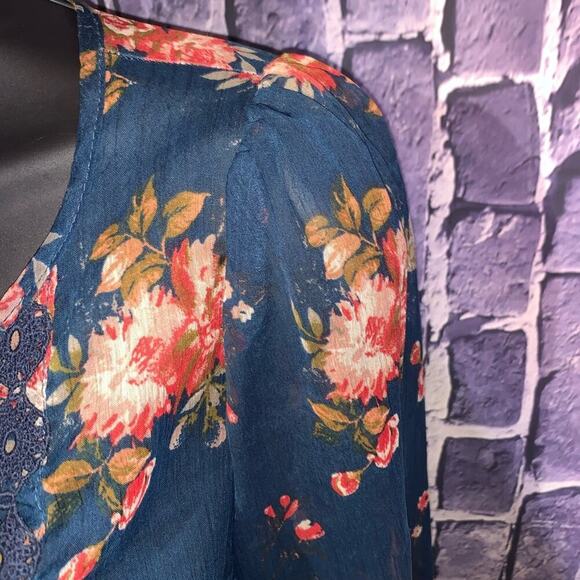 💋Bundle 4 items for $20. Add items💋 to a bundle. Items with 💋are eligible - Picture 6 of 16